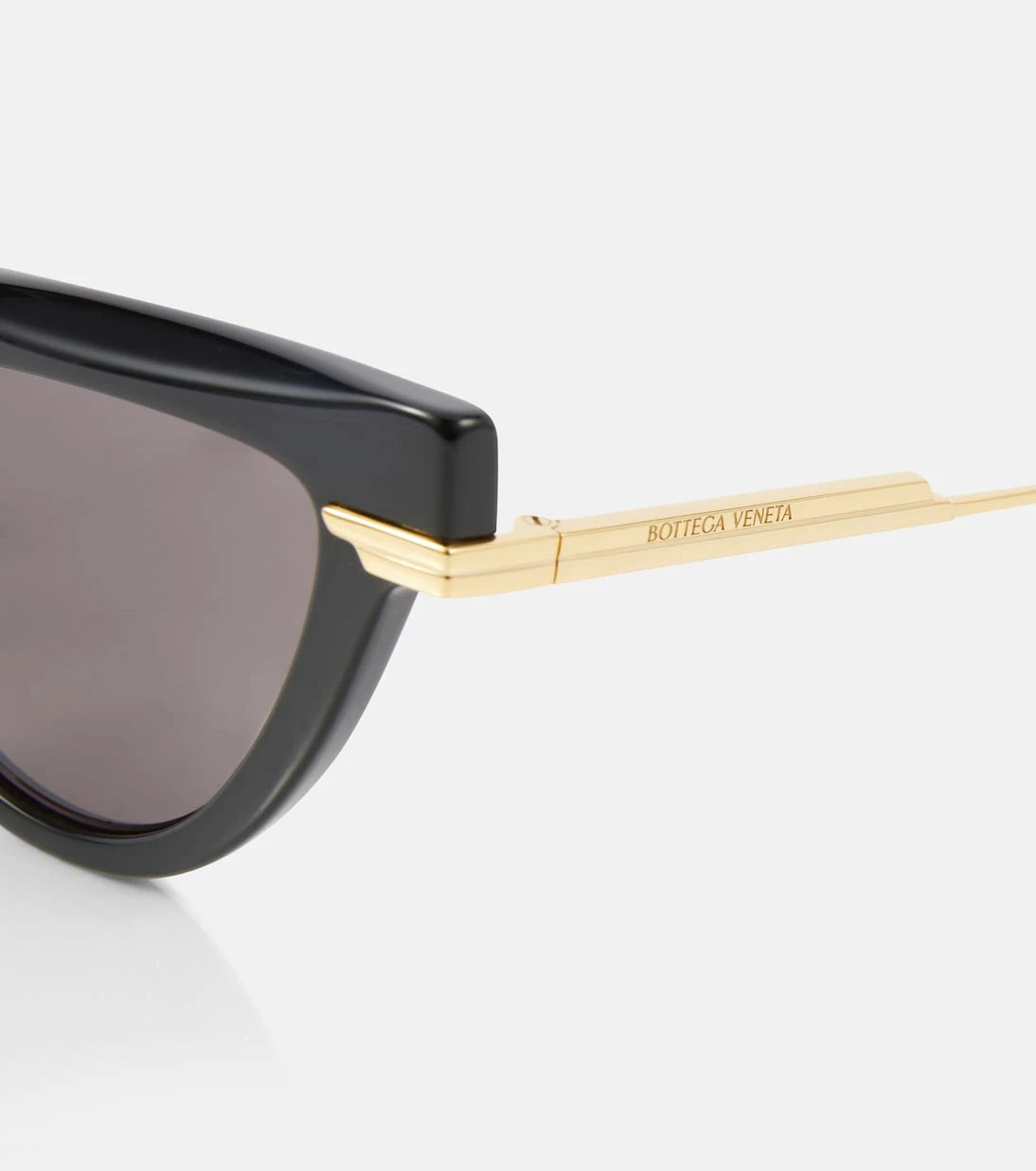 Bottega Veneta - Cat-eye sunglasses