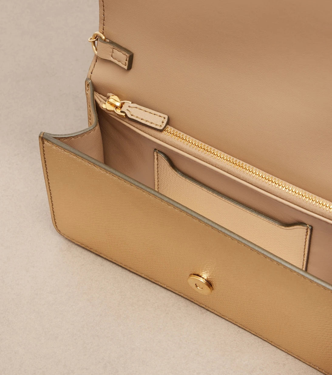 Valentino Garavani - VLogo Mini metallic leather clutch