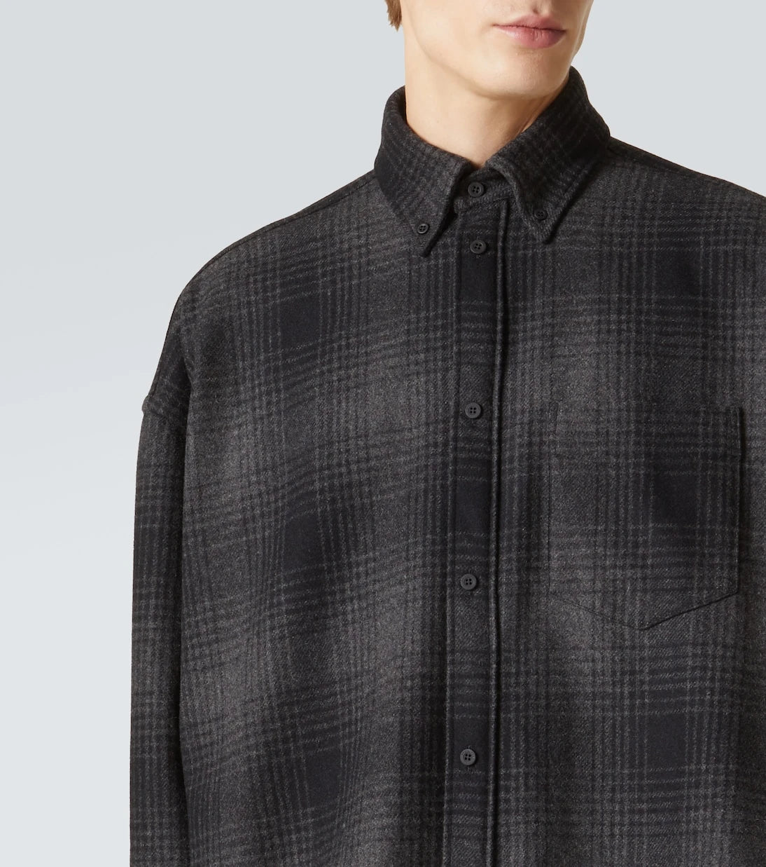 Balenciaga - قميص فلانيل من مزيج الصوف بنقشة الكاروه