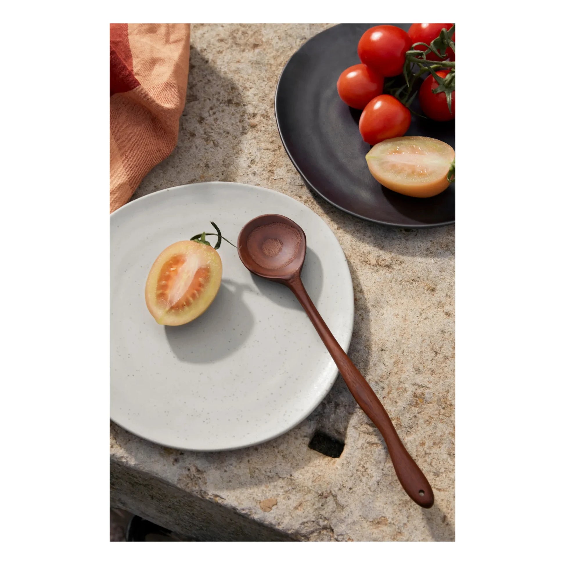 Ferm Living - Flow Plate | Off white