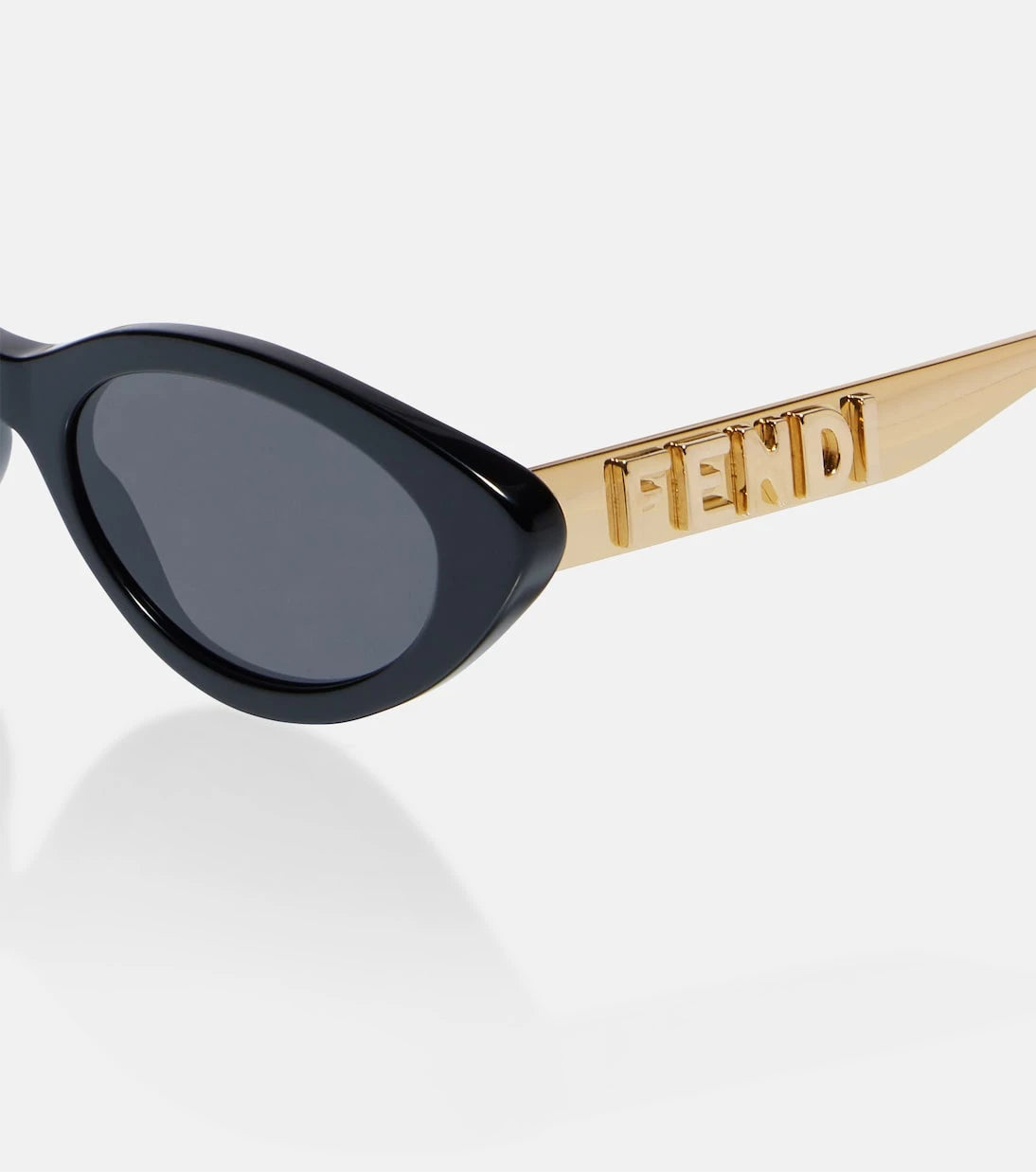 Fendi - Fendigraphy cat-eye sunglasses
