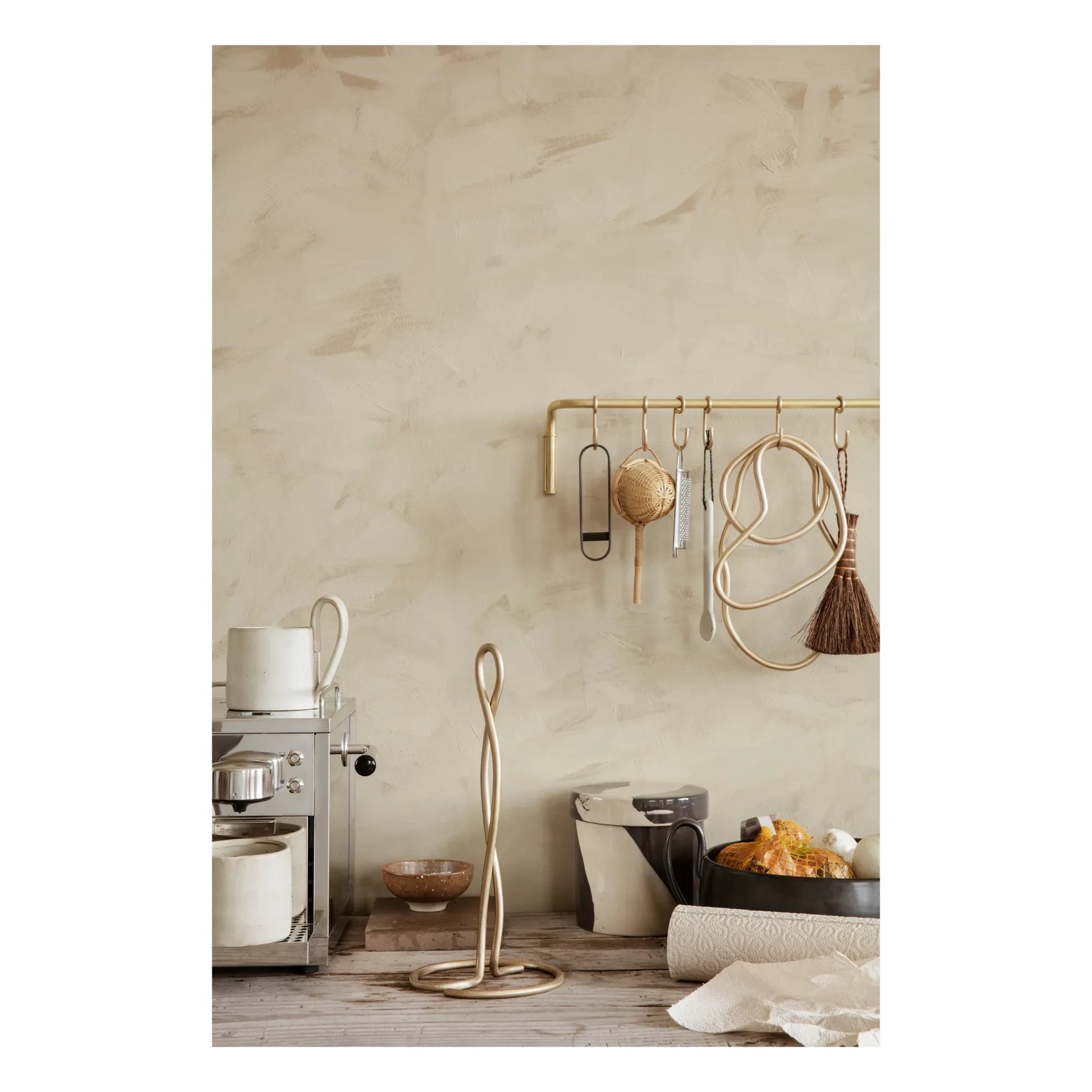 Ferm Living - Curvature Kitchen Roll Holder | Gold