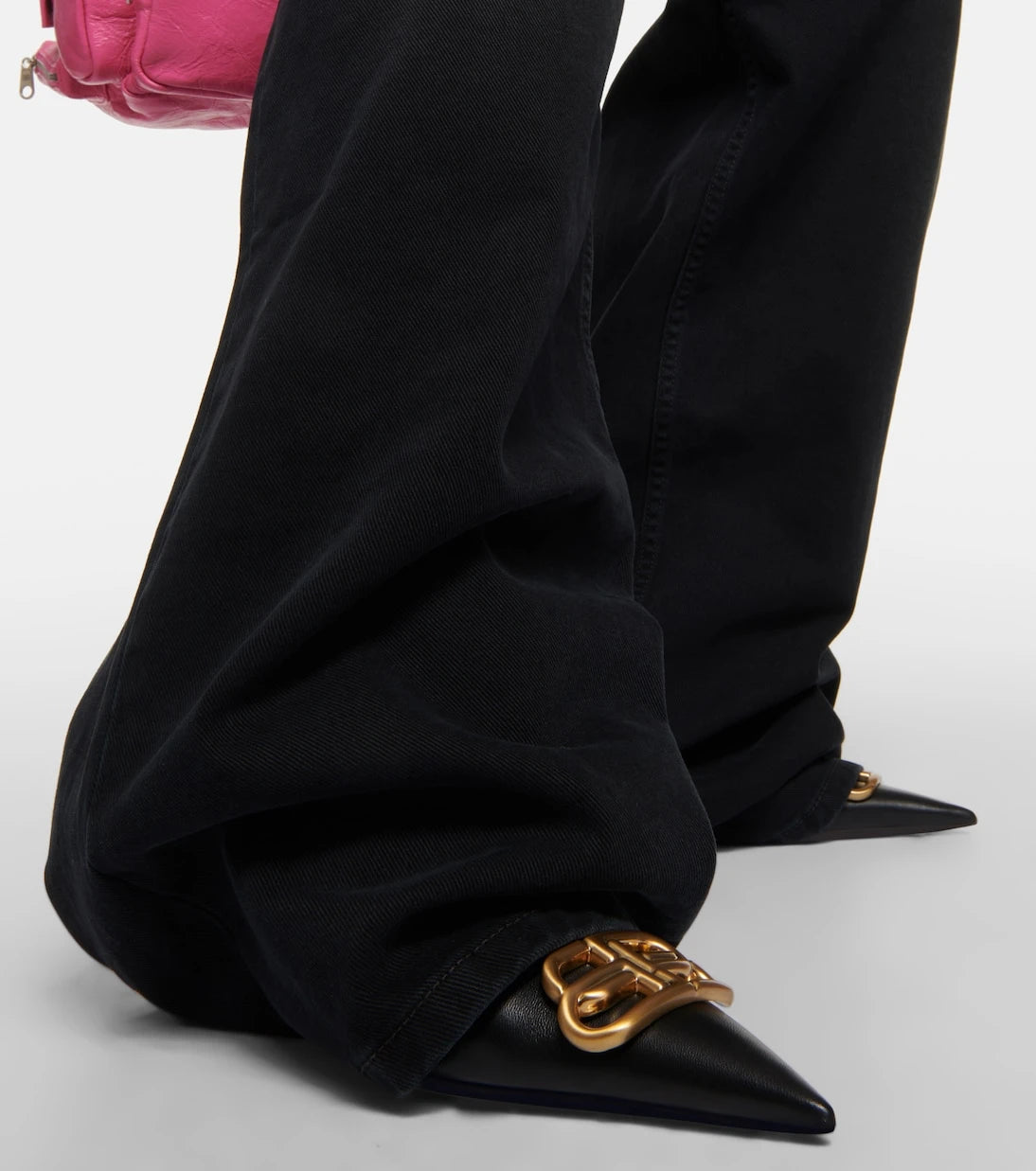 Balenciaga - جينز واسع الساق بخصرٍ عالٍ