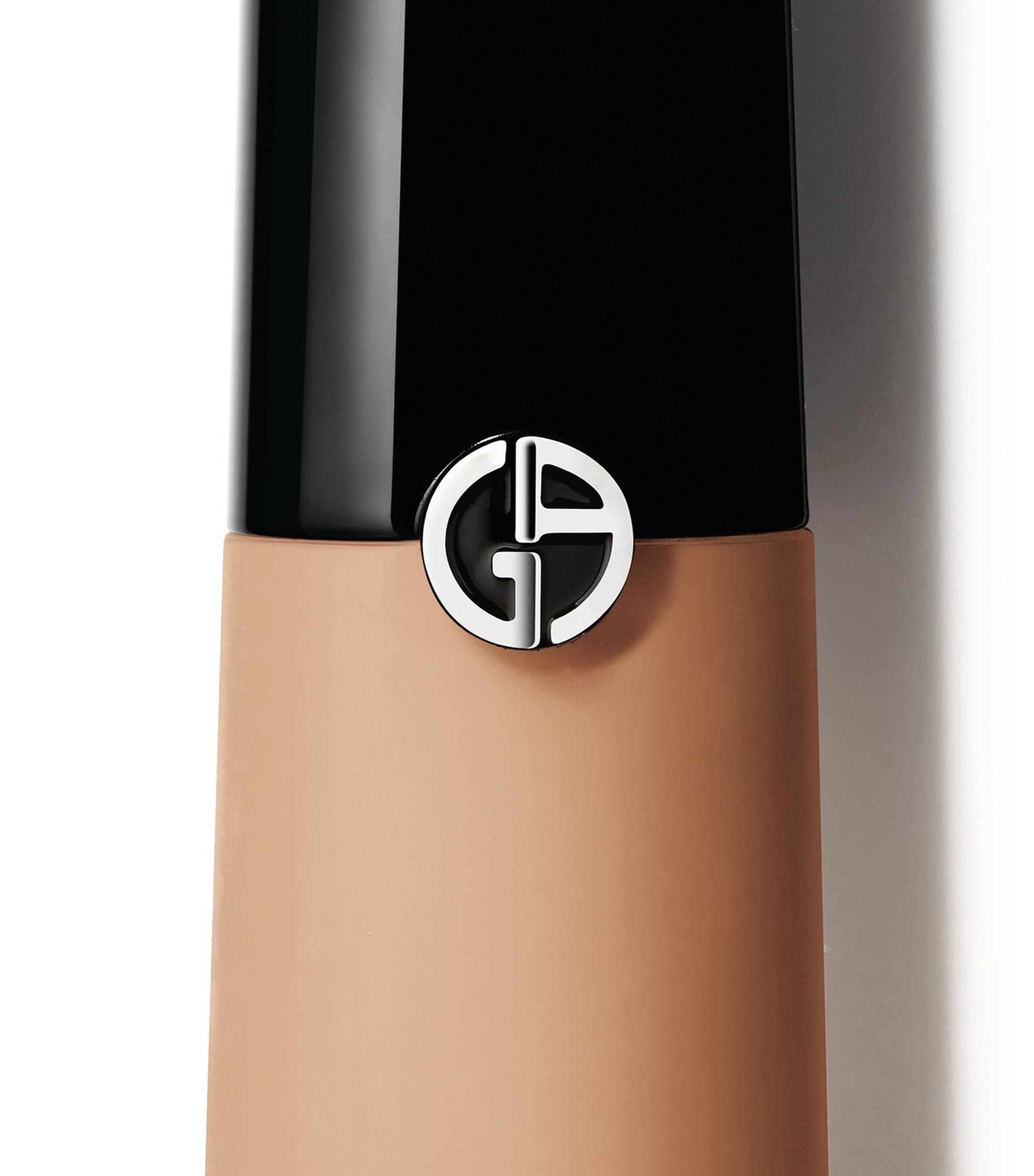 Armani Luminous Silk Concealer