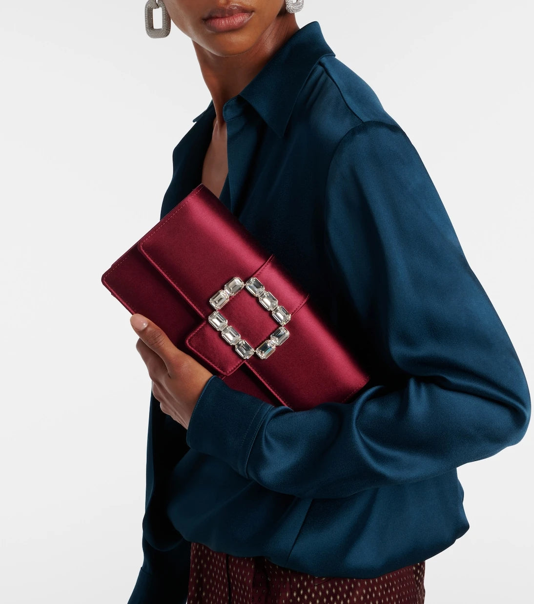 Manolo Blahnik - Maycapjou embellished satin clutch