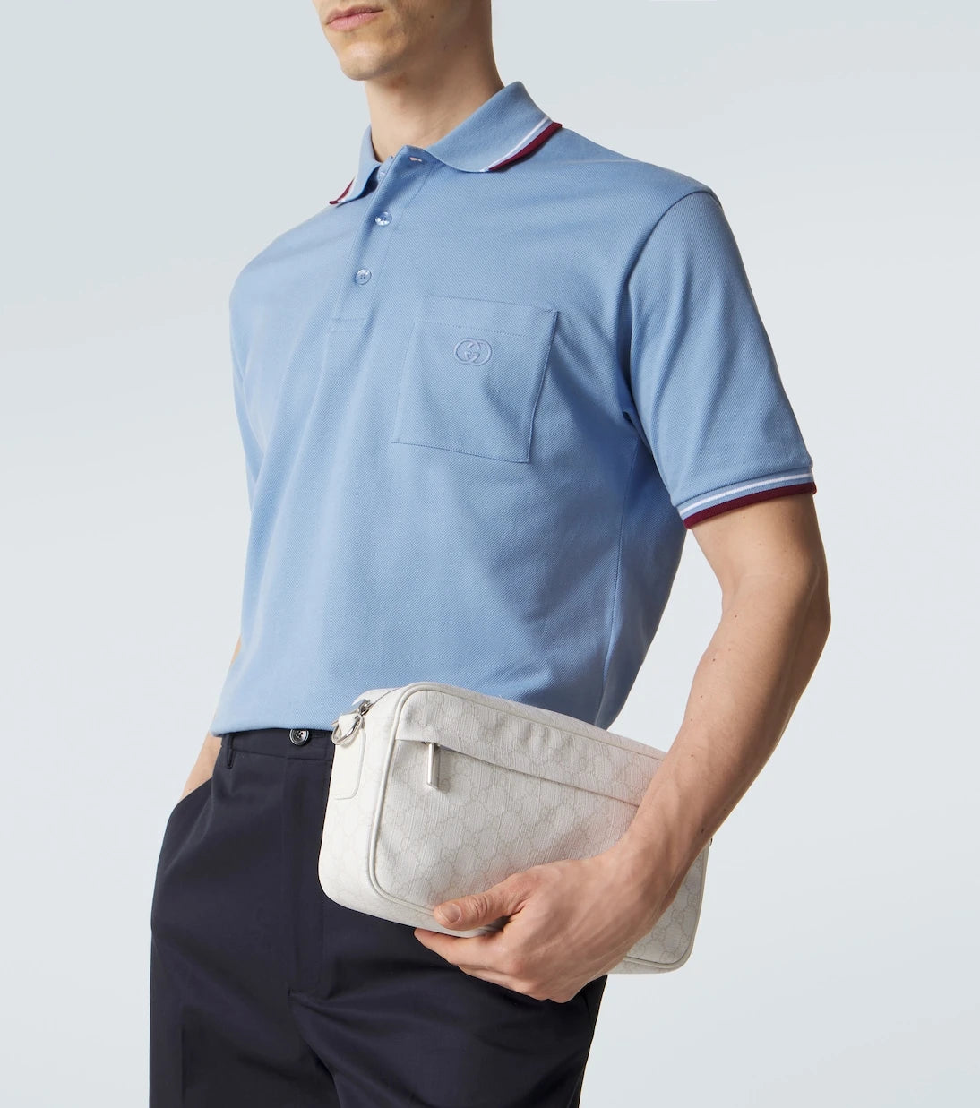 Gucci - GG Canvas Medium crossbody bag