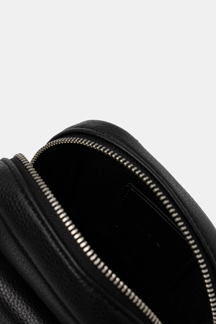 Calvin Klein чанта през рамо мъжка от имитация на кожа