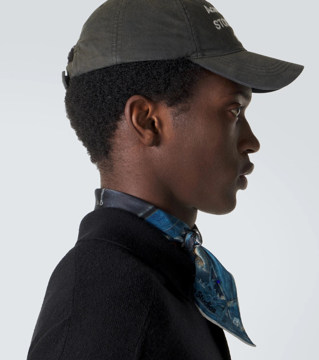 Acne Studios - قبعة بيسبول قطنية بشعار مطرّز