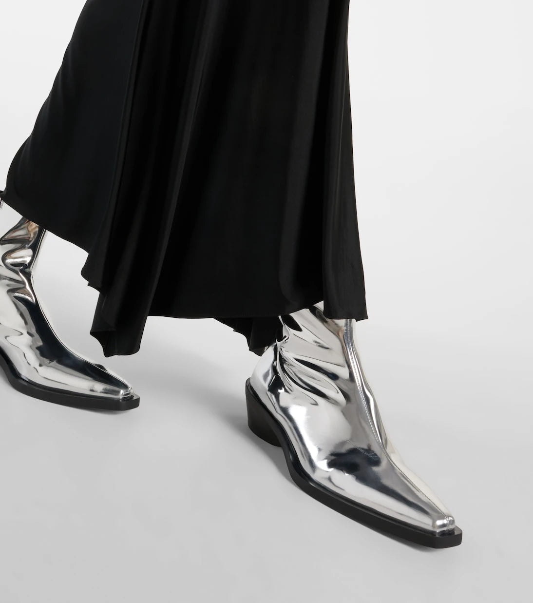 Proenza Schouler - حذاء الكاحل المعدني برونكو