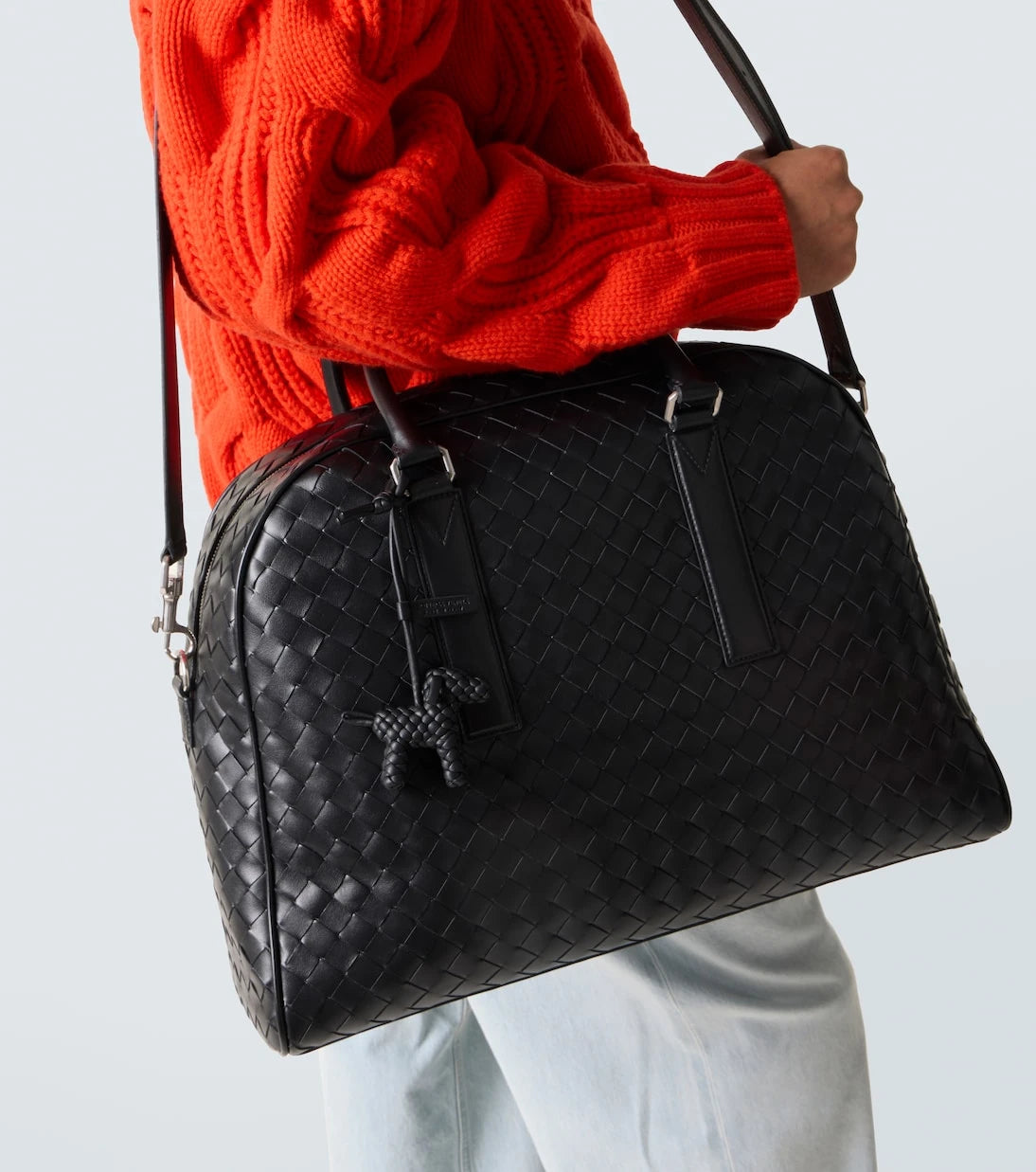 Bottega Veneta - حلية حقيبة من الجلد المنسوج