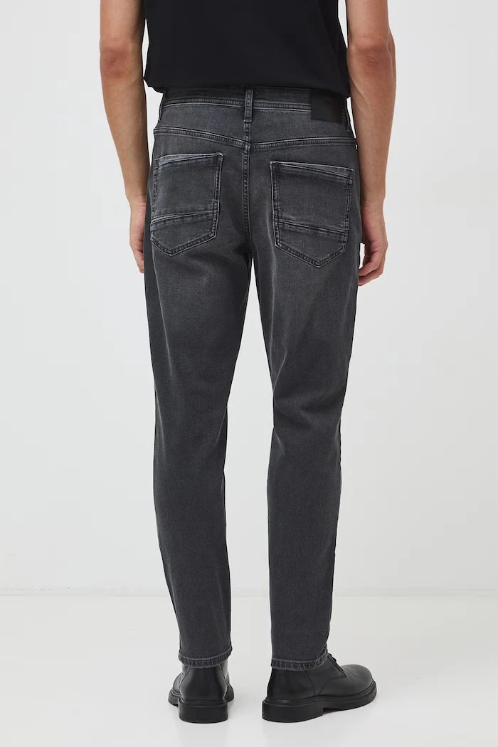 Erkek tapered jean