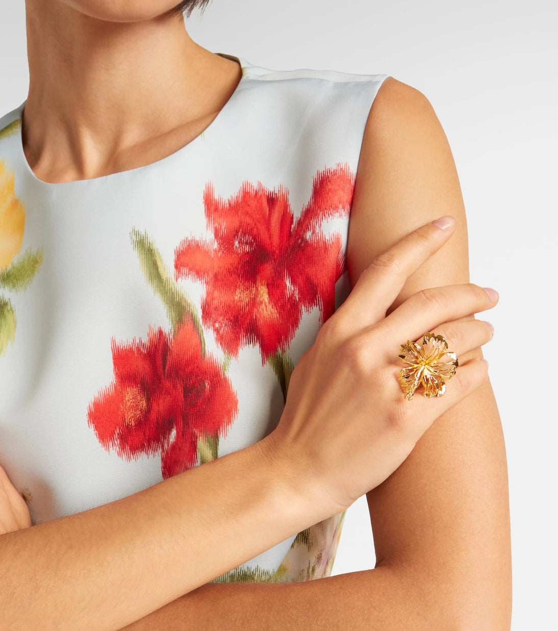 Oscar de la Renta - Hibiscus Flower ring