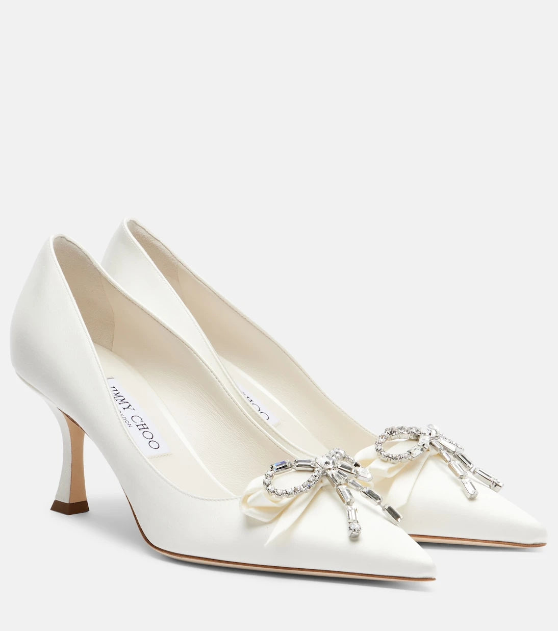 Jimmy Choo - حذاء أوريا بكعب عالٍ من الساتان المزين بالكريستال