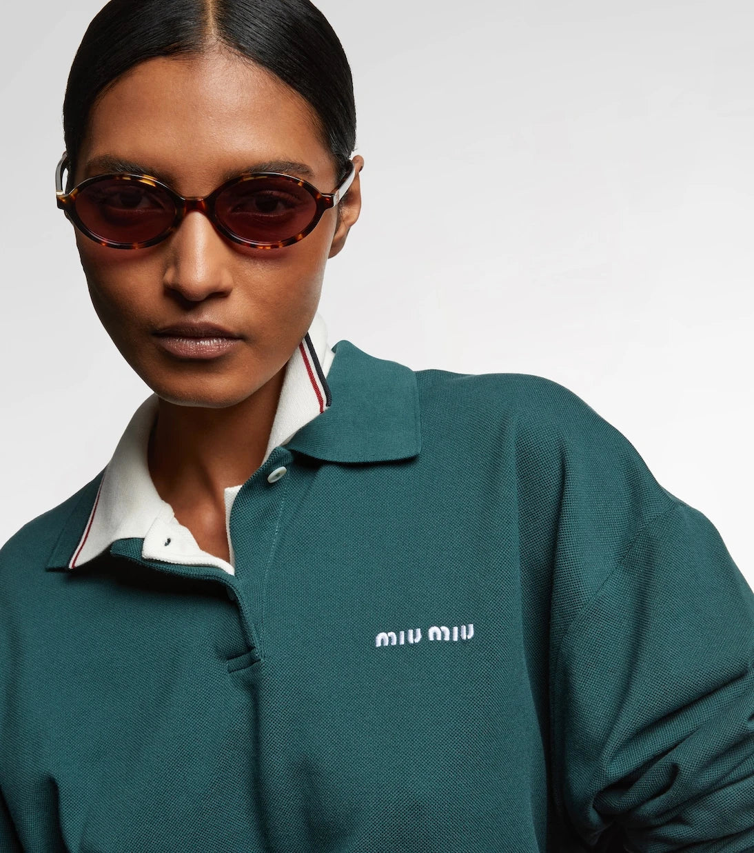 Miu Miu - نظارة شمسية Miu Regard مستديرة