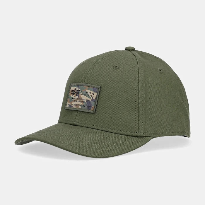 Памучна шапка с козирка Alpha Industries Crew Camo Cap