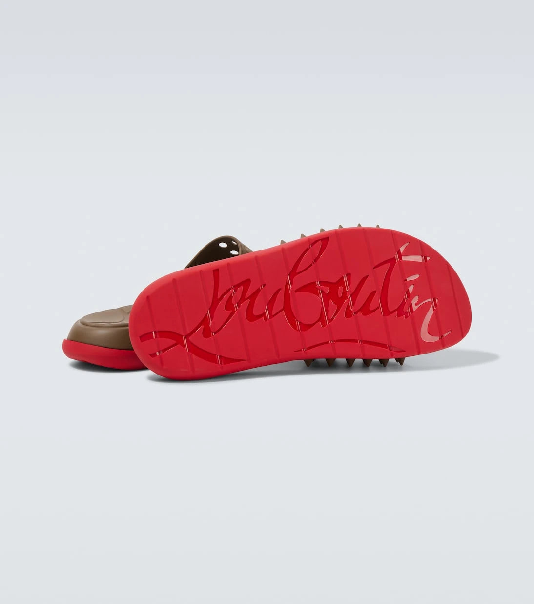 Christian Louboutin - شبشب Take It Easy المرصع بالمسامير