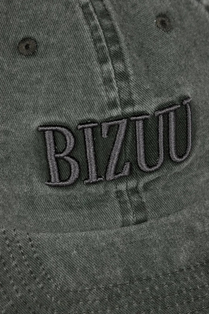 Памучна шапка с козирка Bizuu ZANE