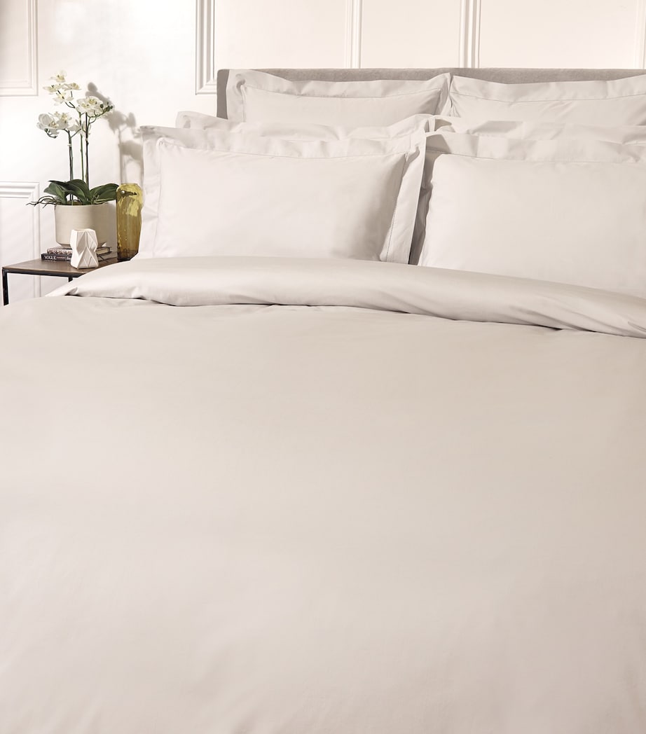 Cadogan Super King Fitted Sheet (180cm x 200cm)