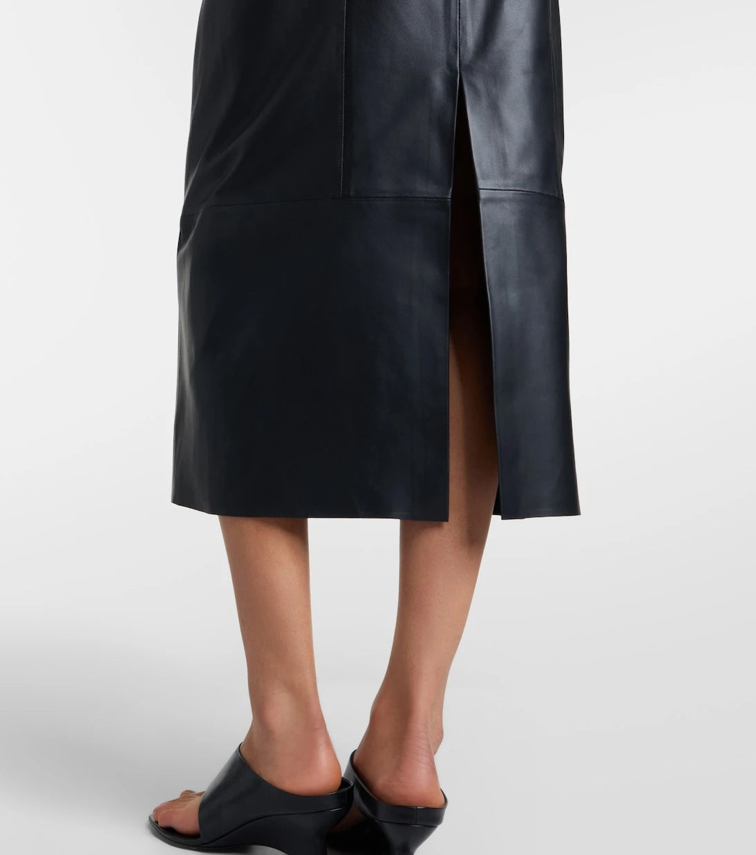 Vince - Leather pencil skirt