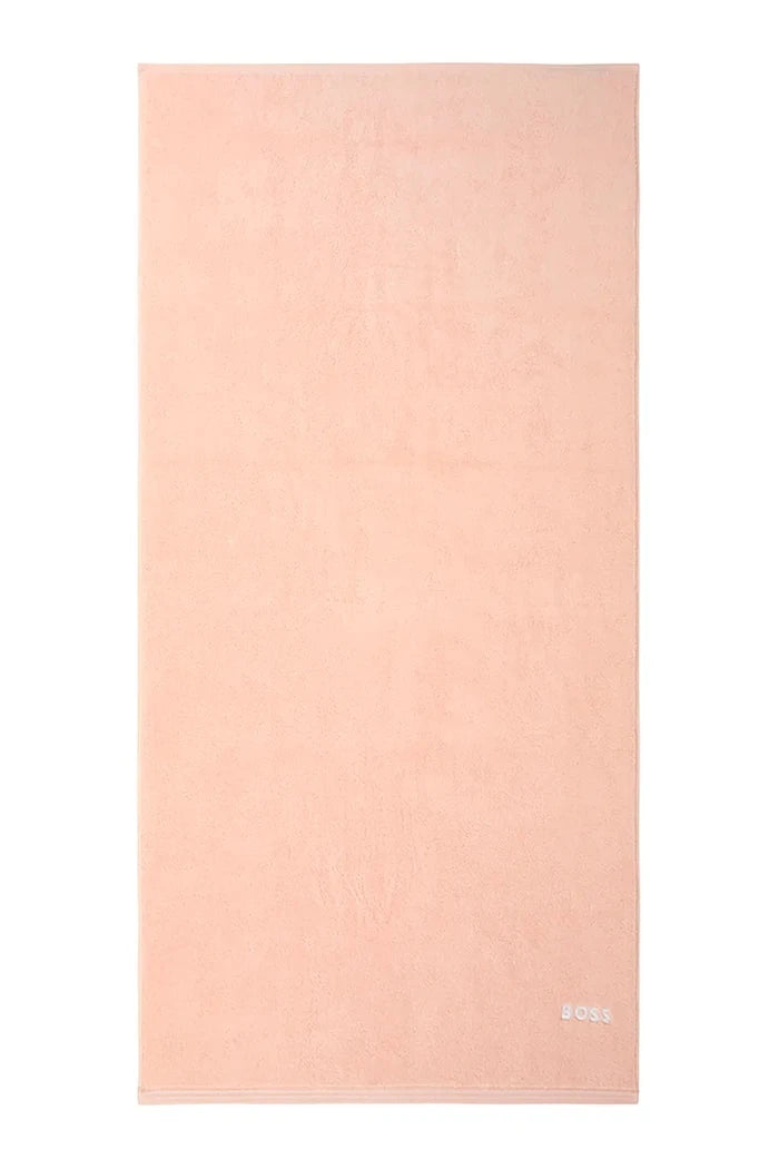 Средна памучна кърпа BOSS EDGE Nude 70 x 140 cm