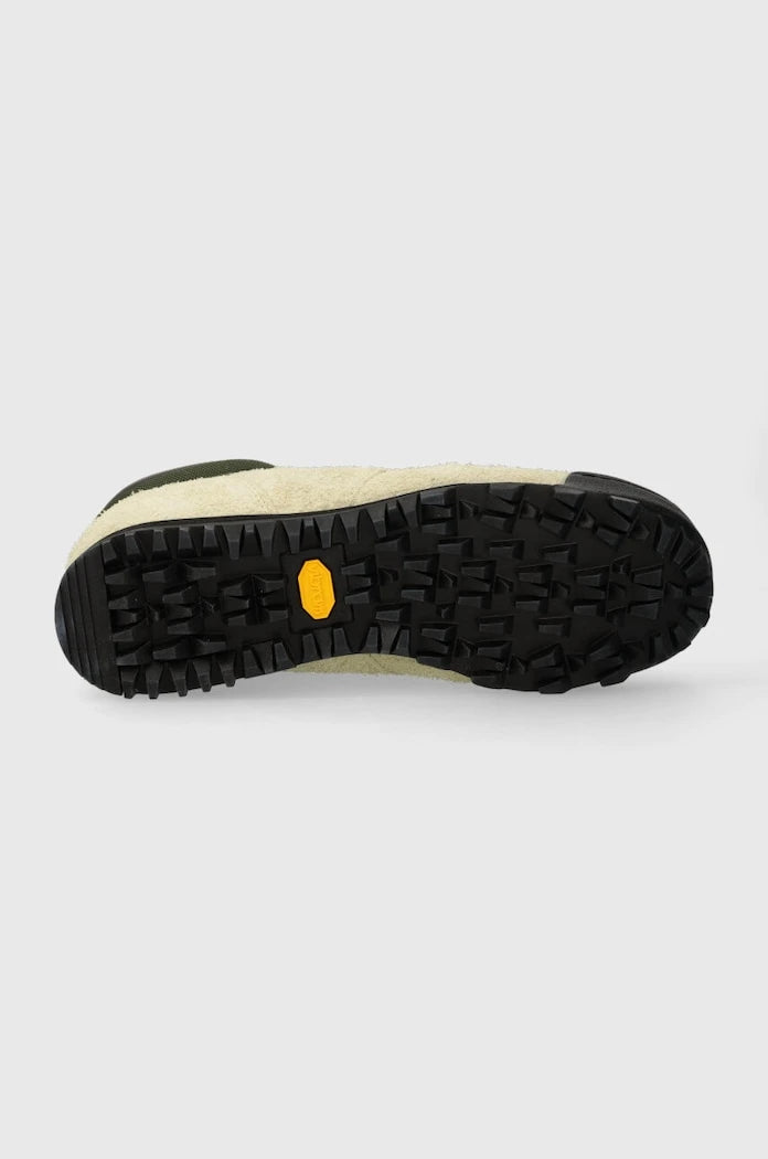 Маратонки New Balance UALGSCG