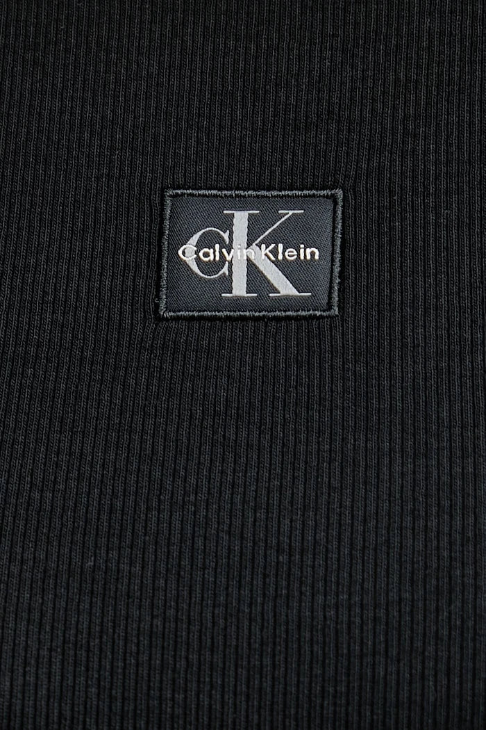 Calvin Klein Jeans pamuk ve elastanlı kadın üstü
