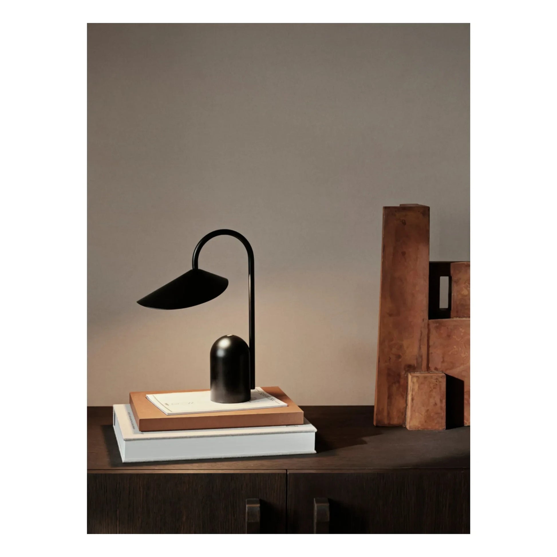 Ferm Living - Arum table lamp | Black
