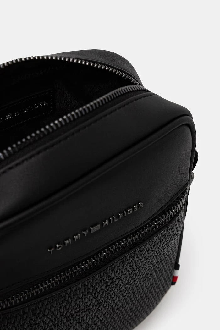 Tommy Hilfiger чанта за рамо мъжка от имитация на кожа