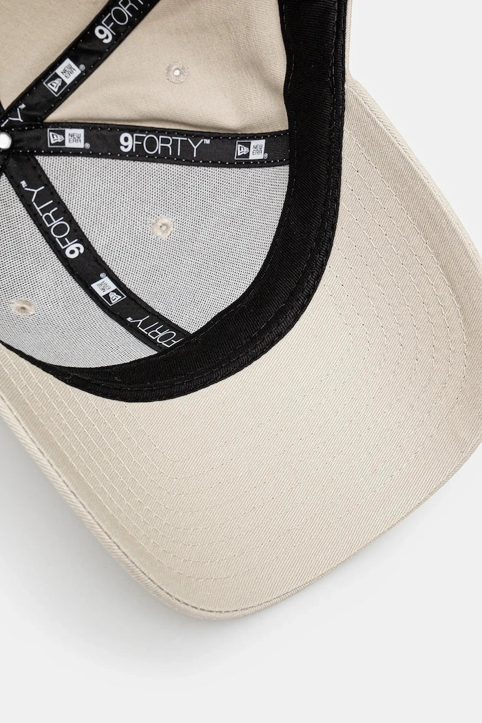 New Era OUTLINE 9FORTY® Pamuklu Şapka