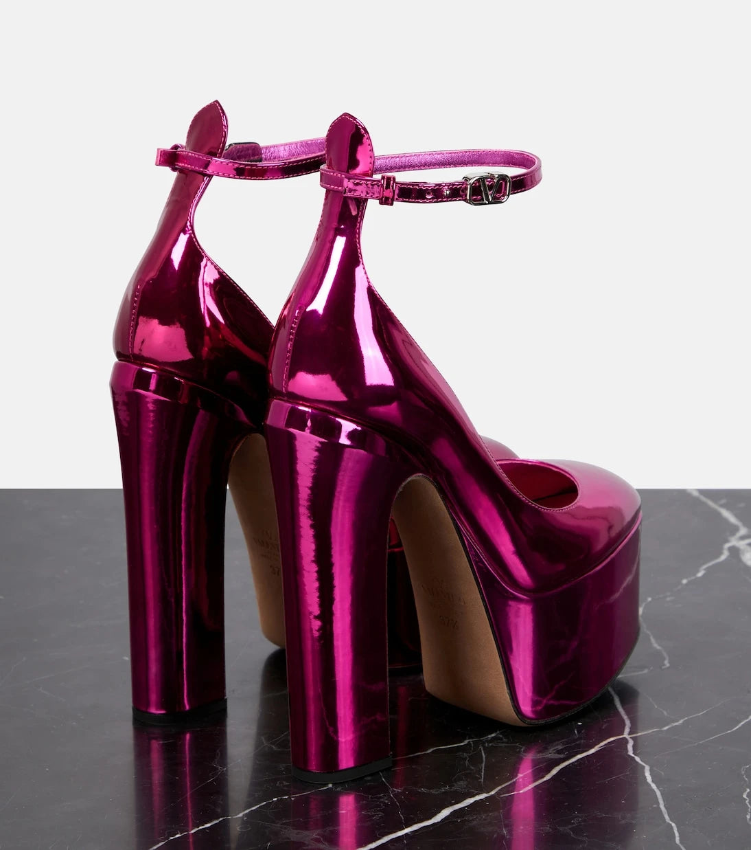 Valentino Garavani - Tan-Go metallic leather platform pumps