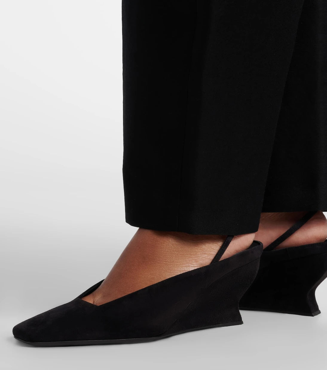 Alaïa - Wave suede wedges