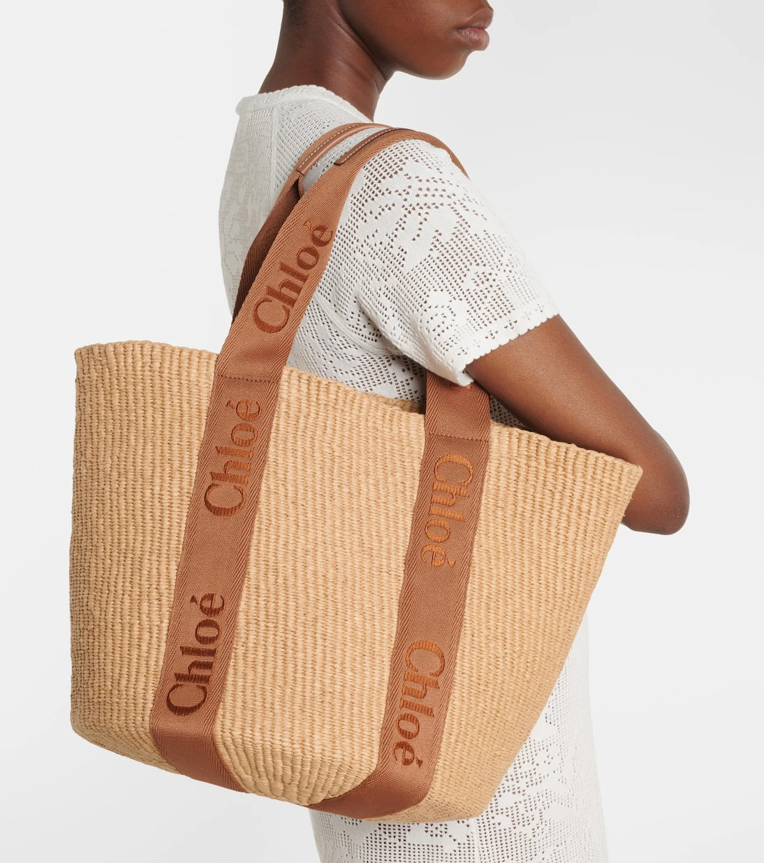 Chloé - Woody Large raffia basket bag