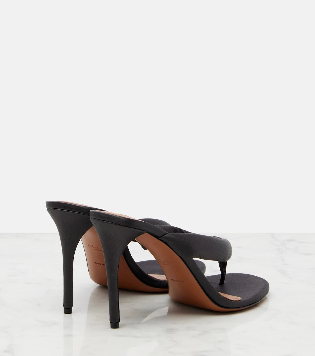 Alaïa - Padded thong sandals