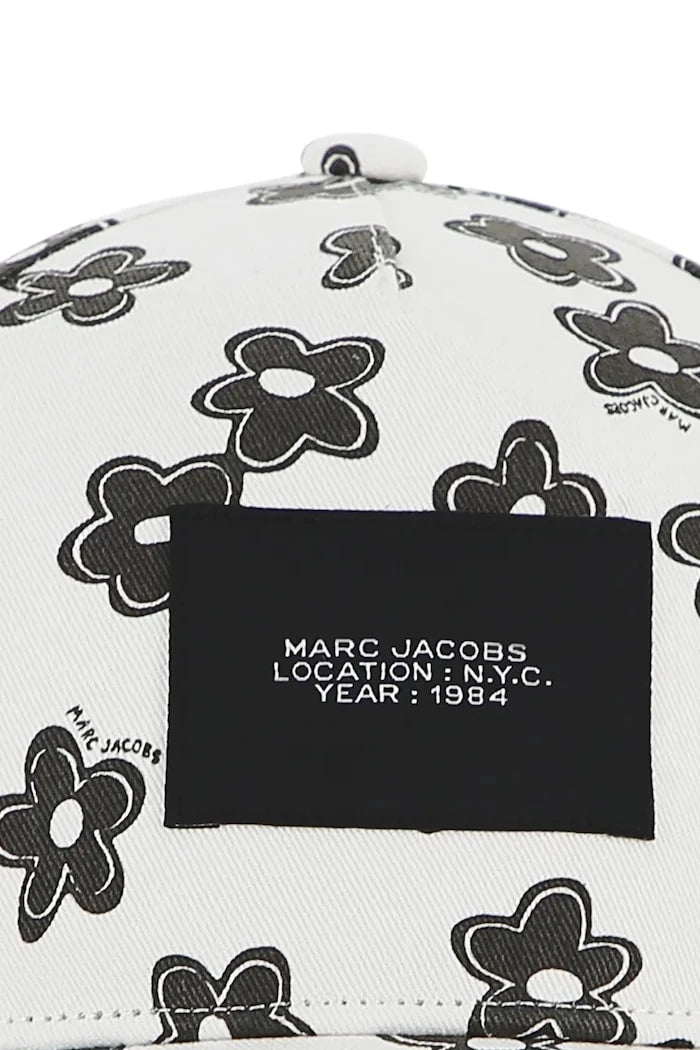 Детска памучна шапка с козирка Marc Jacobs