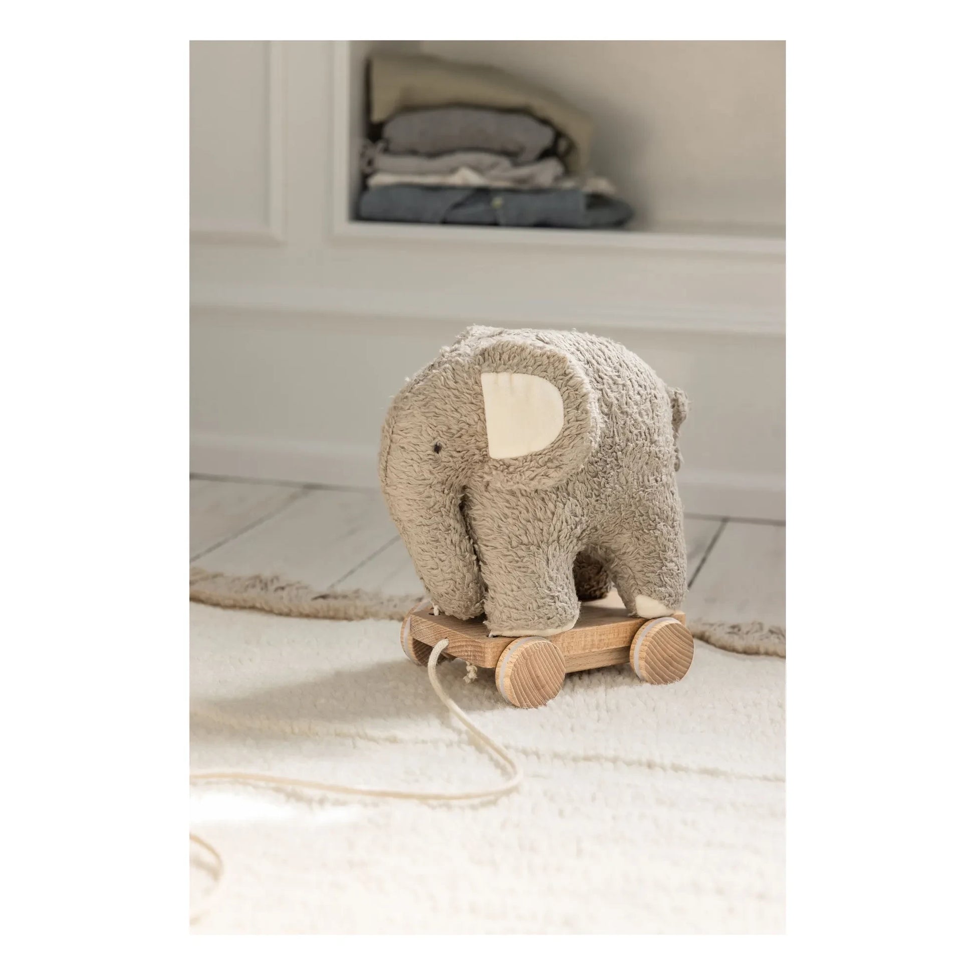Sebra - Pull-along elephant toy | Grey