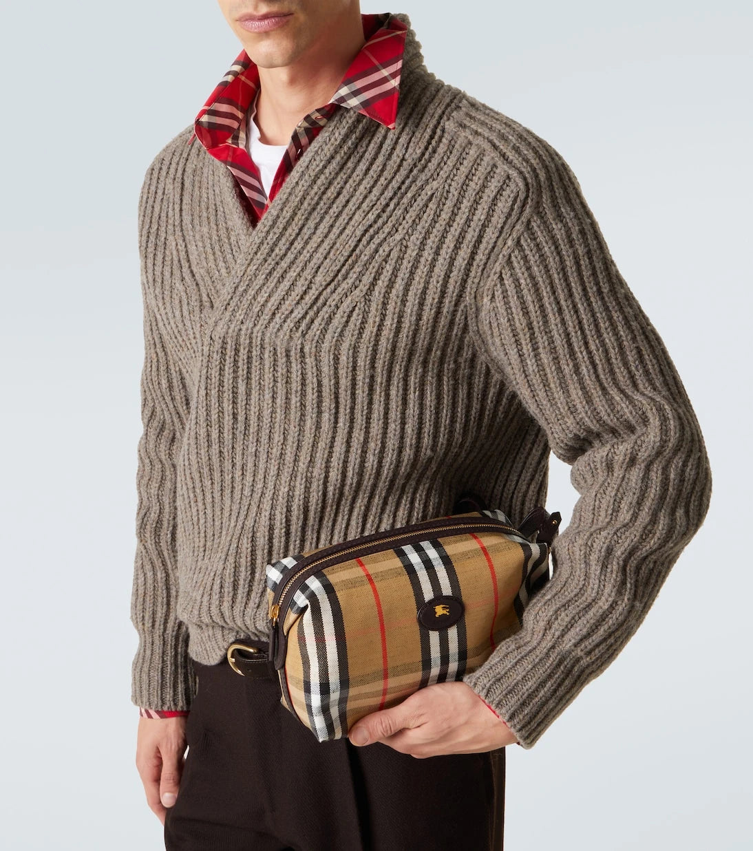 Burberry - حقيبة أدوات الزينة كاروهات من بربري