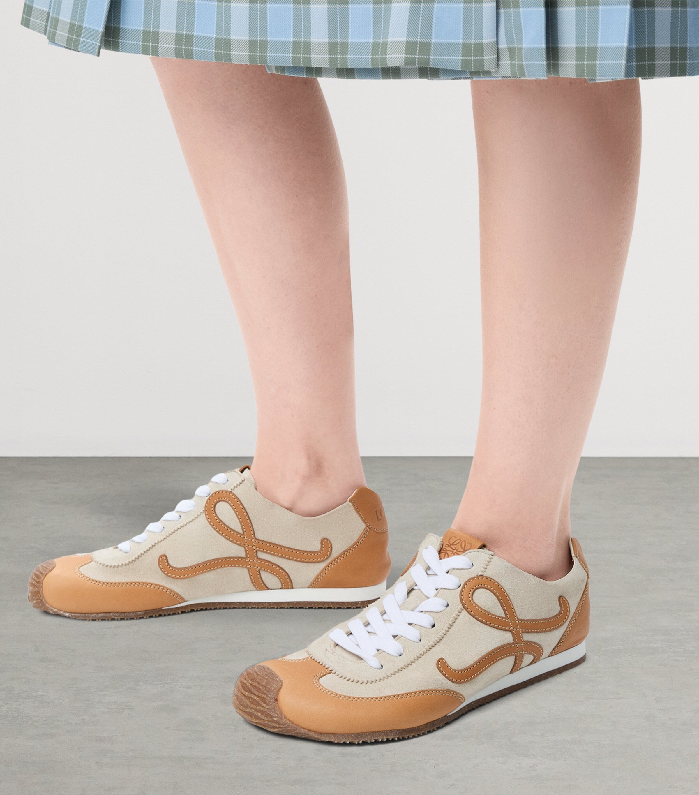 White Ballet Runner 2.0 Sneakers