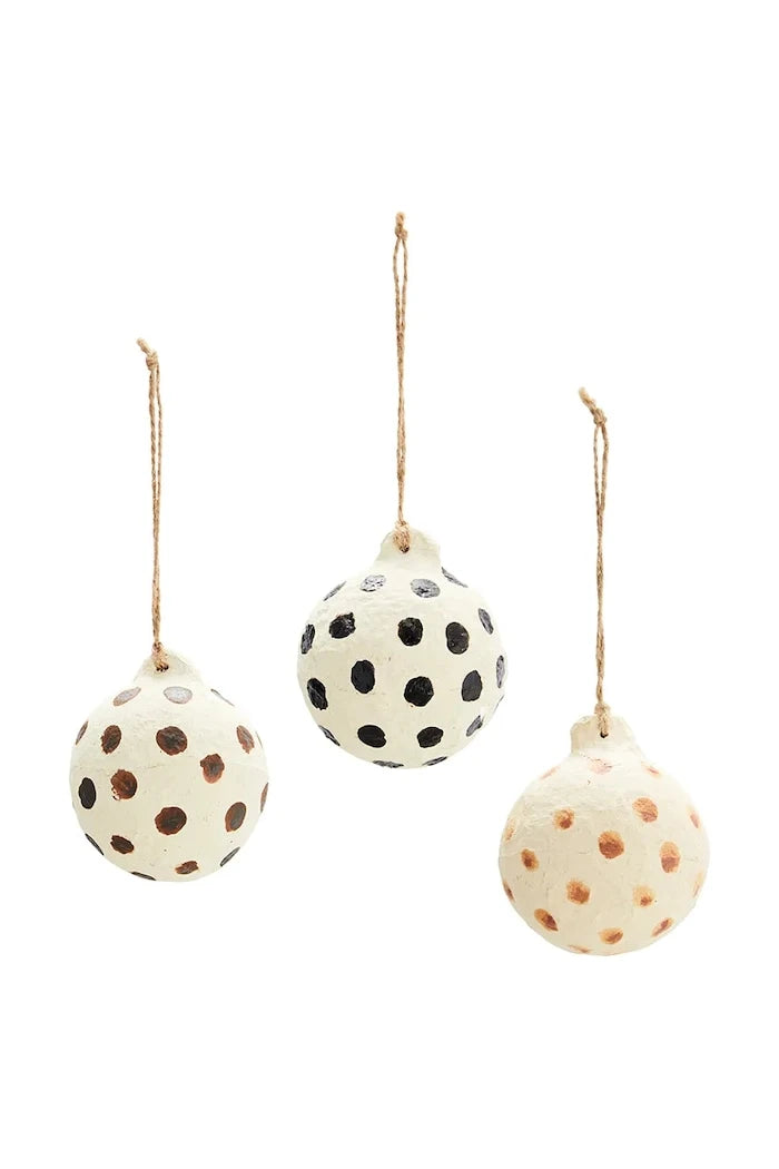 Madam Stoltz Yılbaşı Ağacı Süsleri 6 cm (3 Parça)
