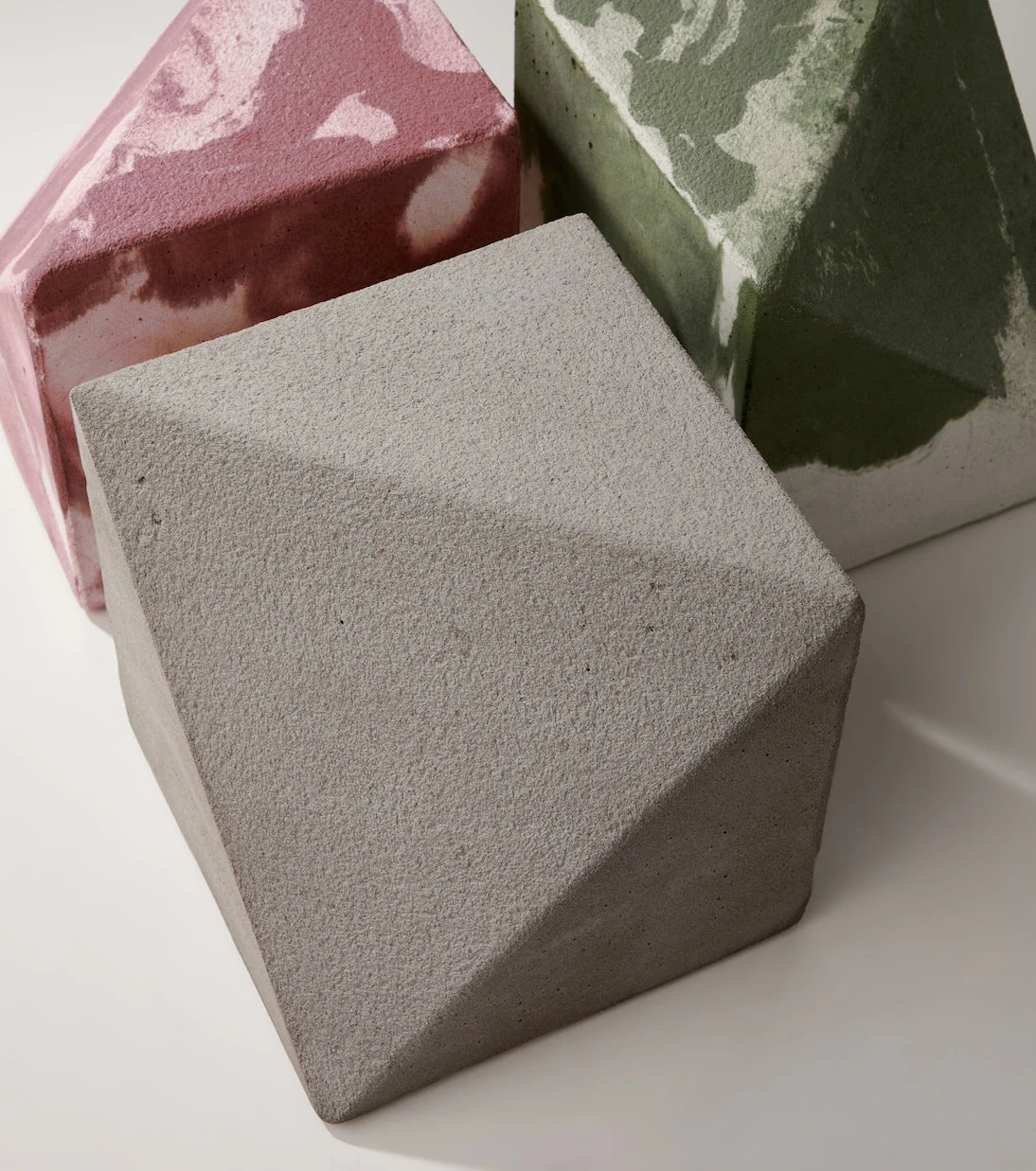Michaël Verheyden - Concrete bookend