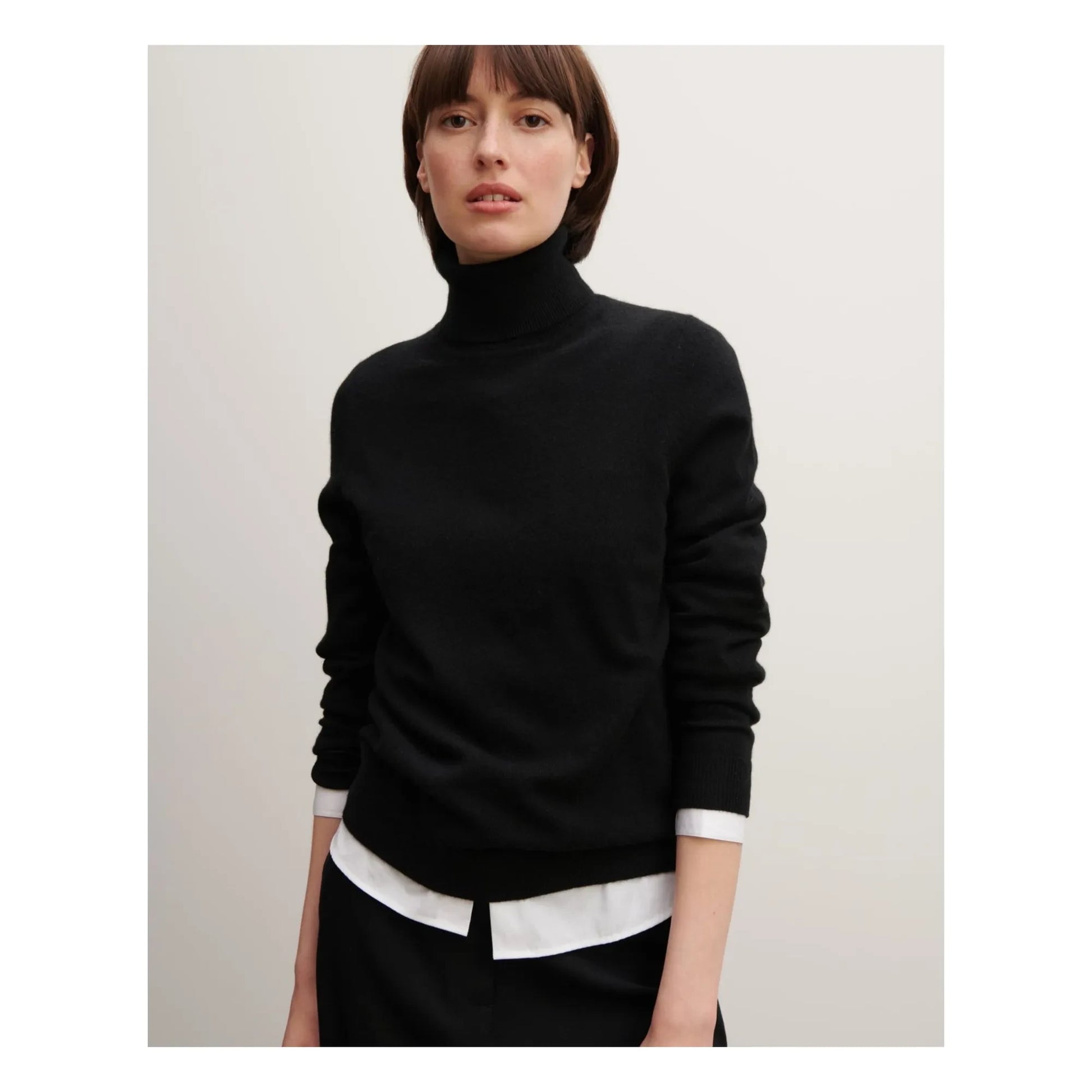 Bompard - Classic Cashmere Roll Neck Sweater | Charcoal grey