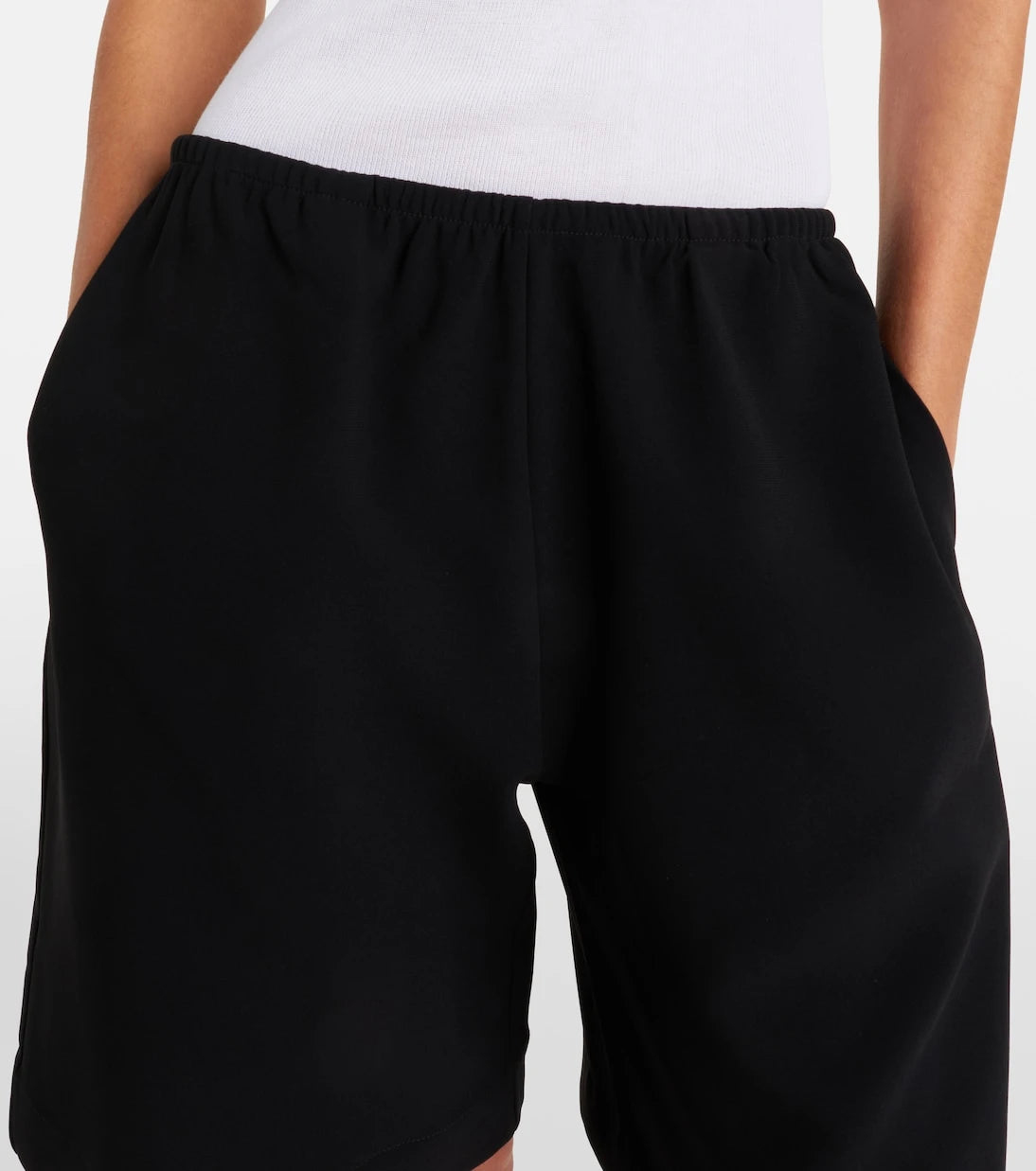 Leset - Arielle crêpe shorts