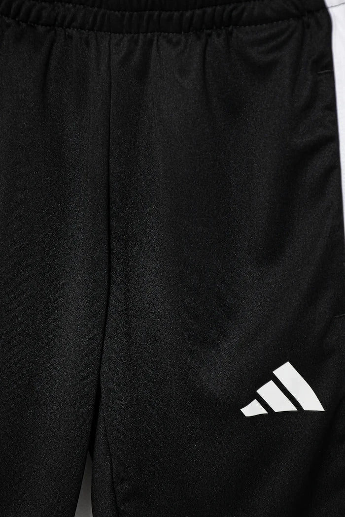 adidas Çocuk Takımı