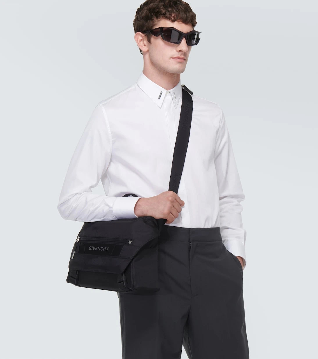 Givenchy - G-Essentials canvas shoulder bag