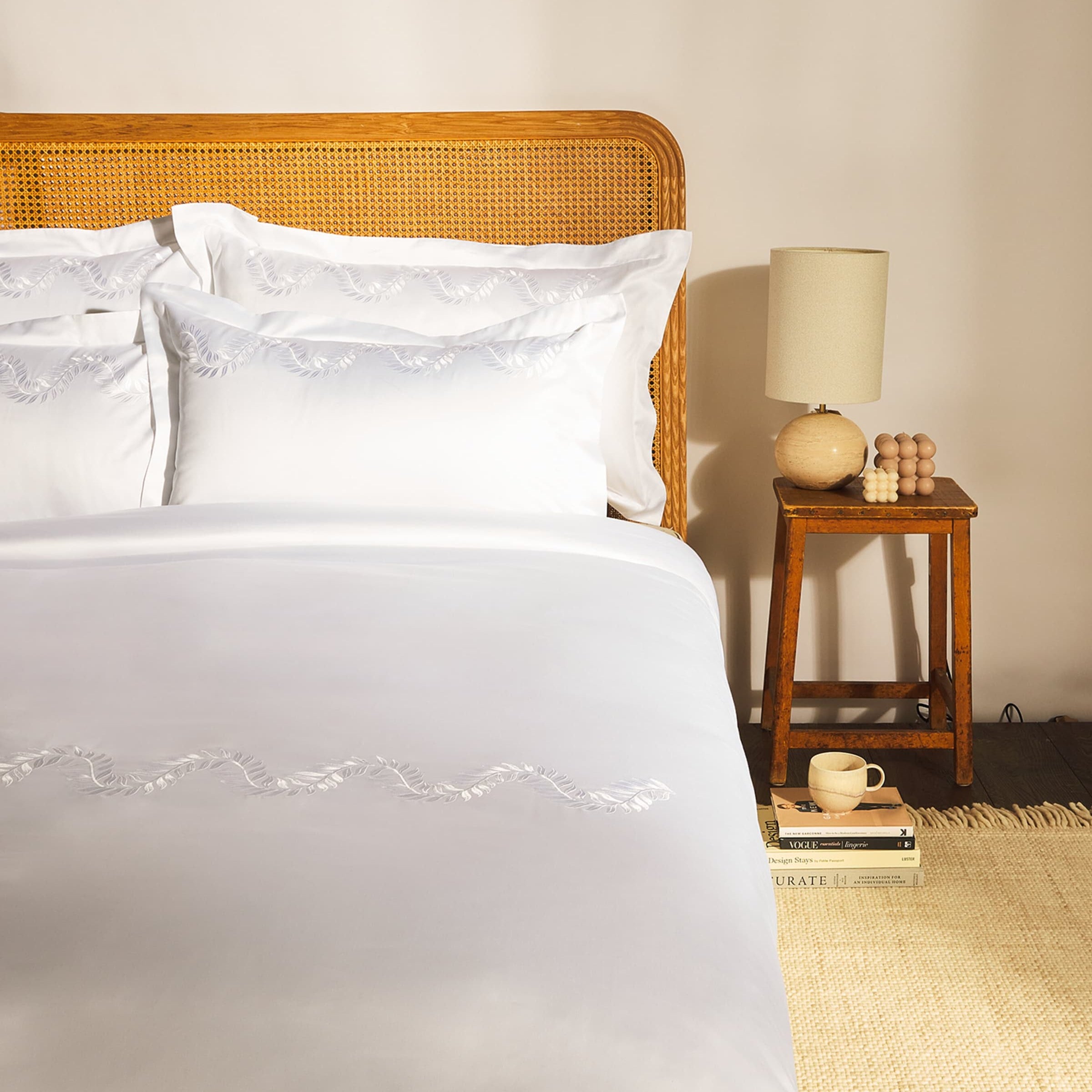 Cotton Embroidered Laurels Oxford Pillowcase (50cm x 75cm)