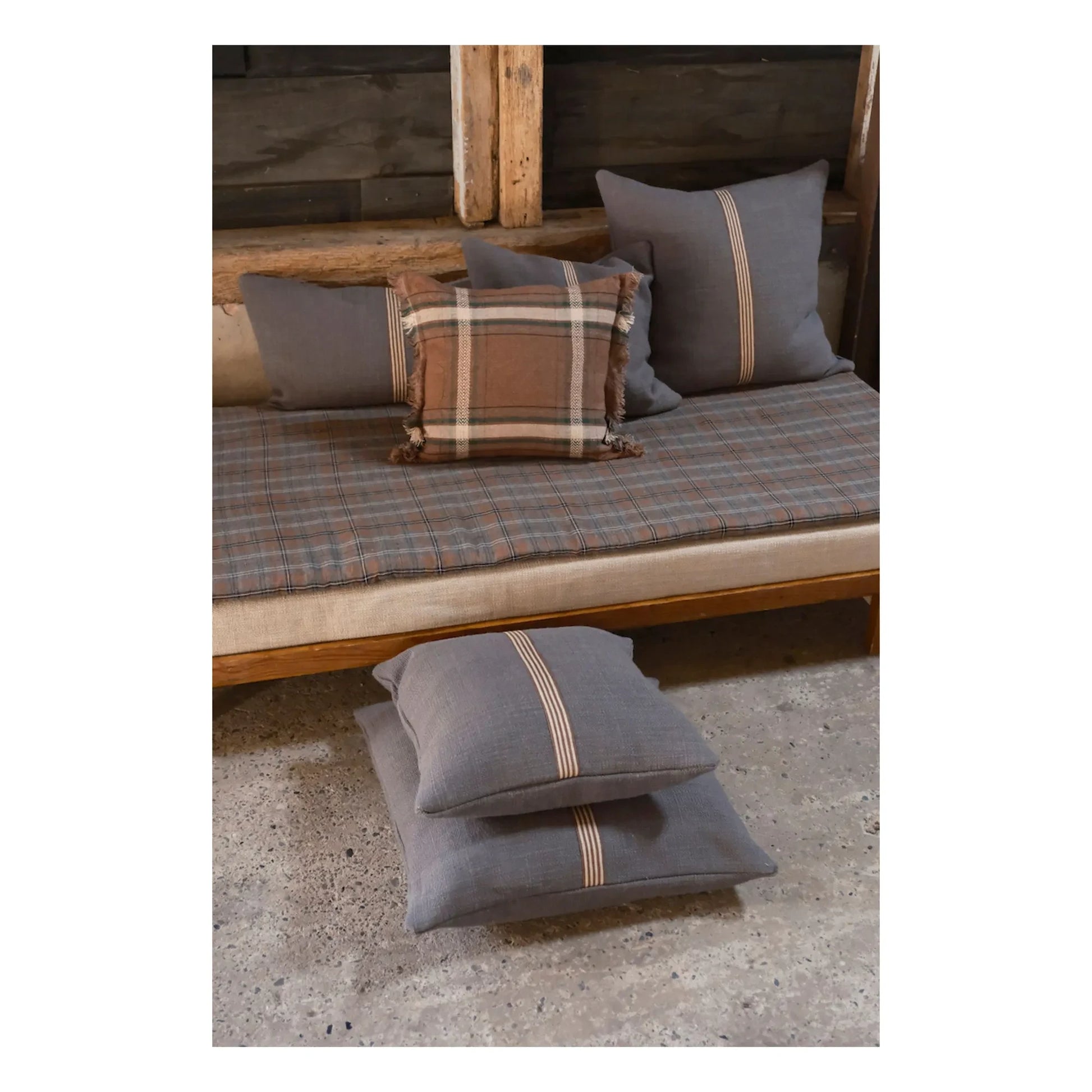 Libeco - Jasper linen cushion cover | Carbon