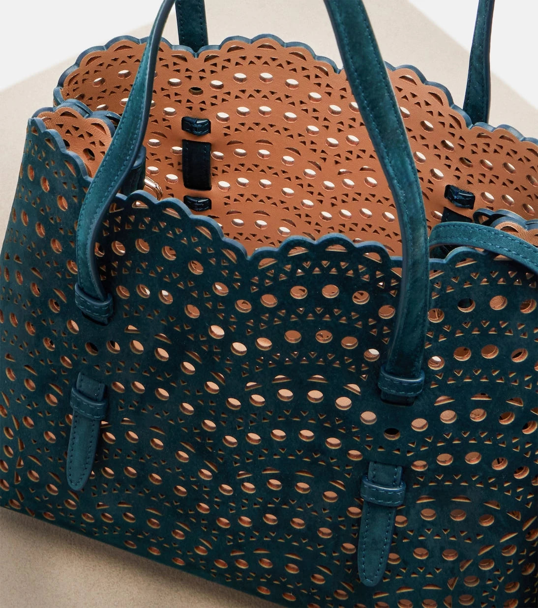 Alaïa - Le Mina 25 Vienne Wave leather tote bag