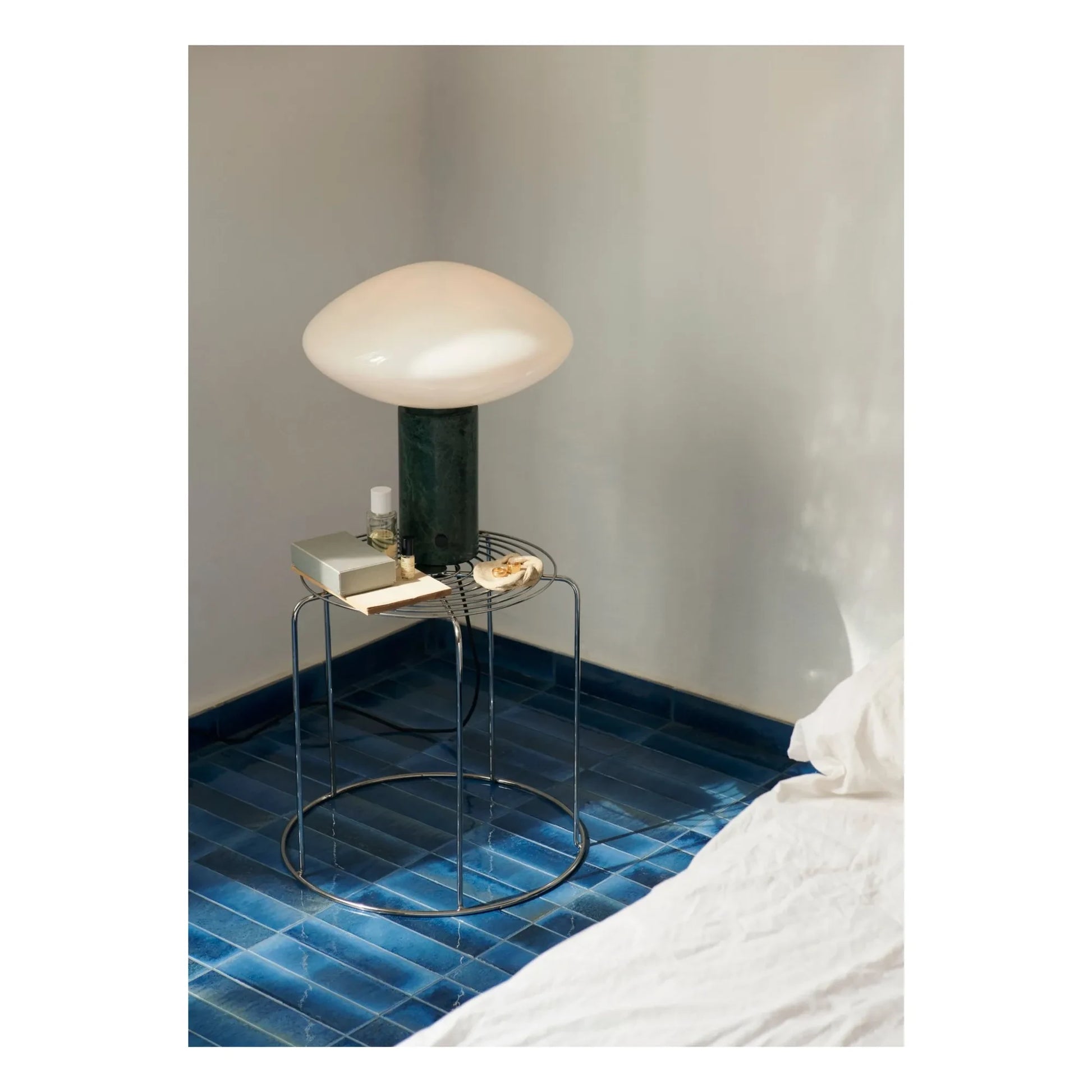 & Tradition - Wire VP11 stool, Verner Panton | Silver