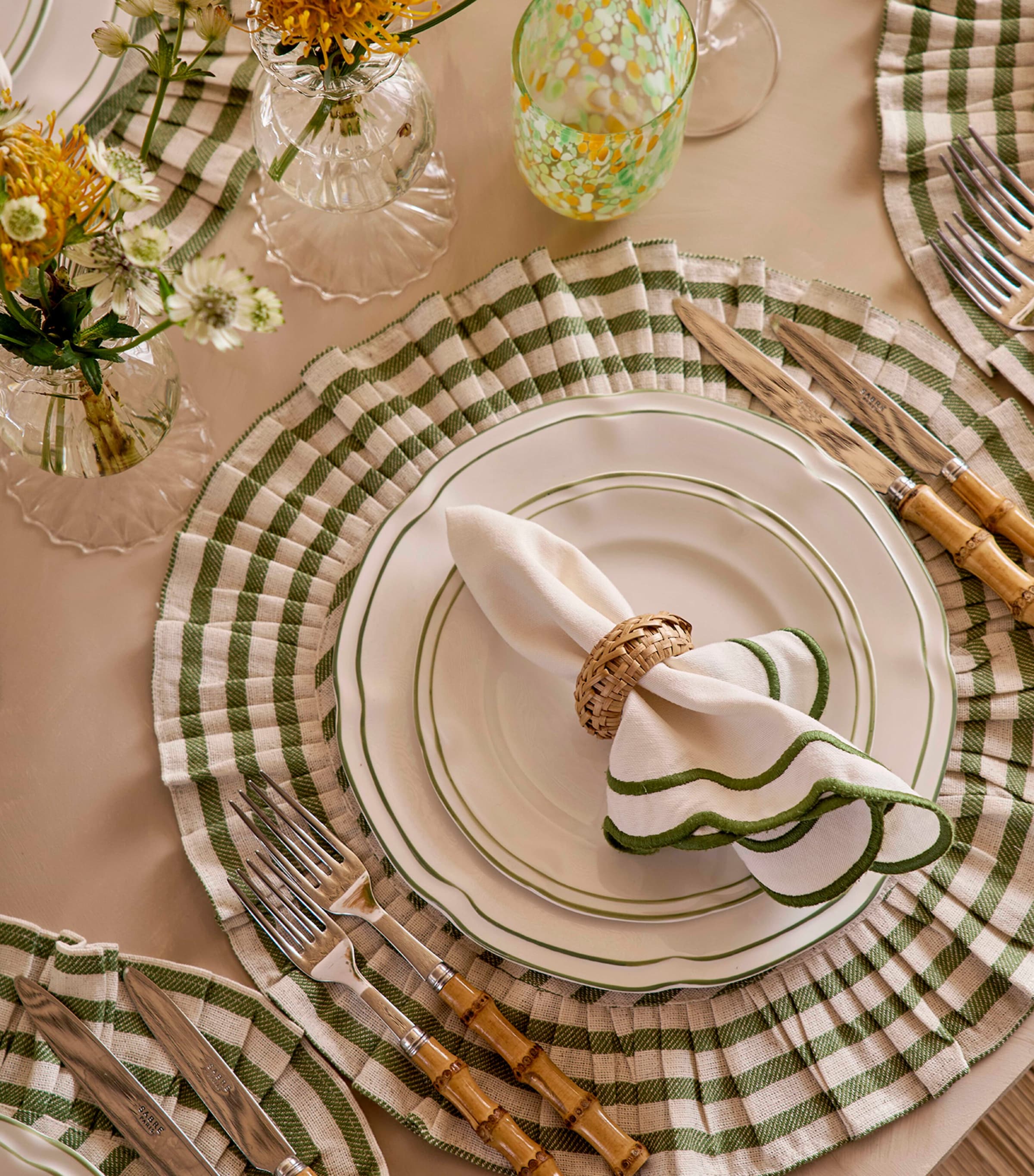 Set of 4 Wicker Napkin Rings (5cm)