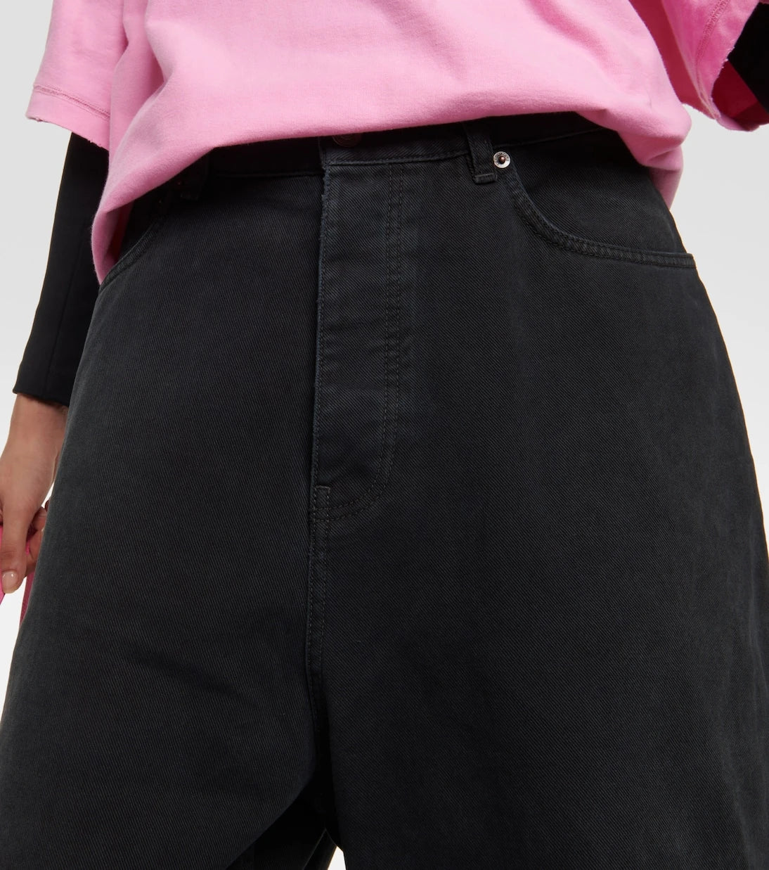 Balenciaga - جينز واسع الساق بخصرٍ عالٍ