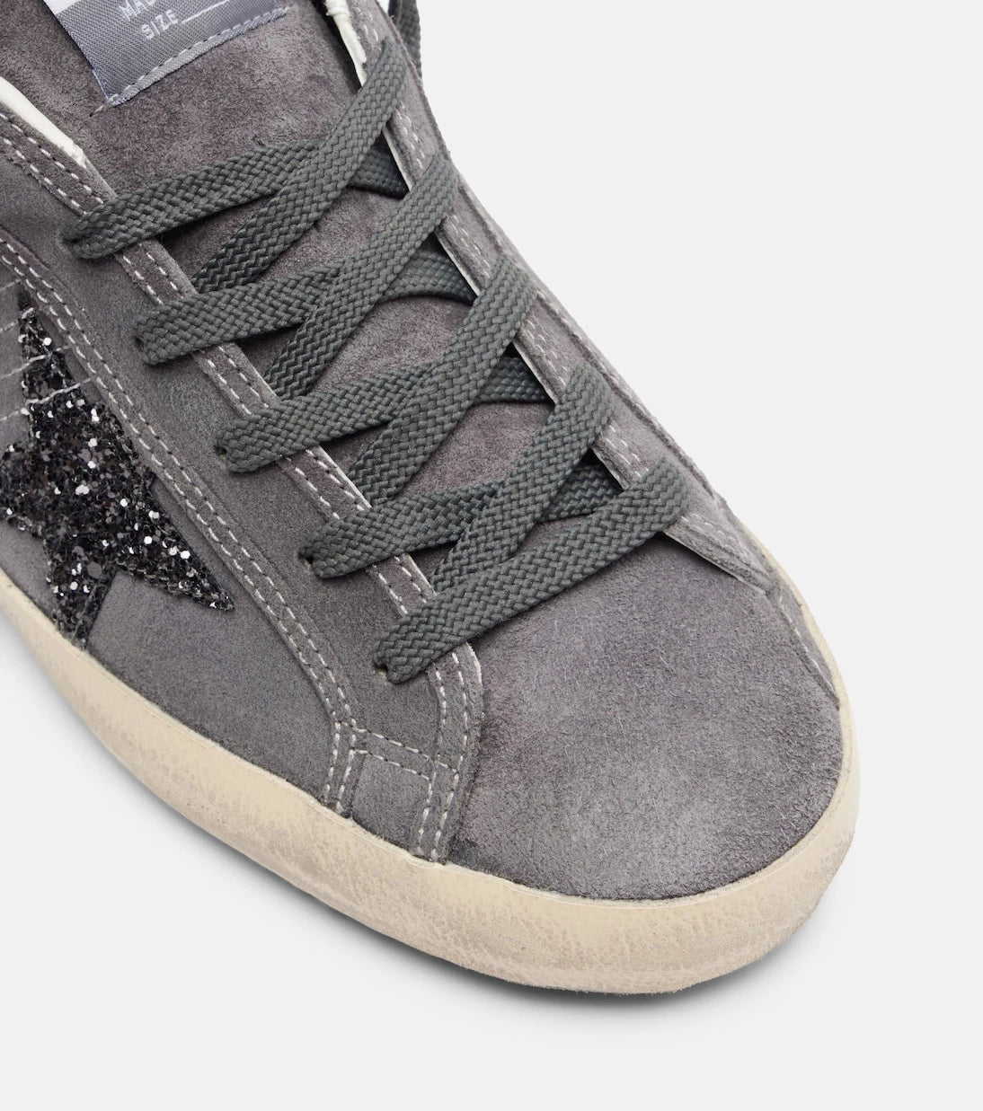 Golden Goose - حذاء سنيكرز سوبر ستار من الشمواه
